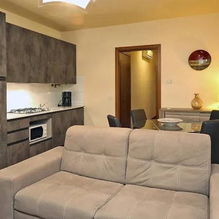 Apartment Claudio Bardolino